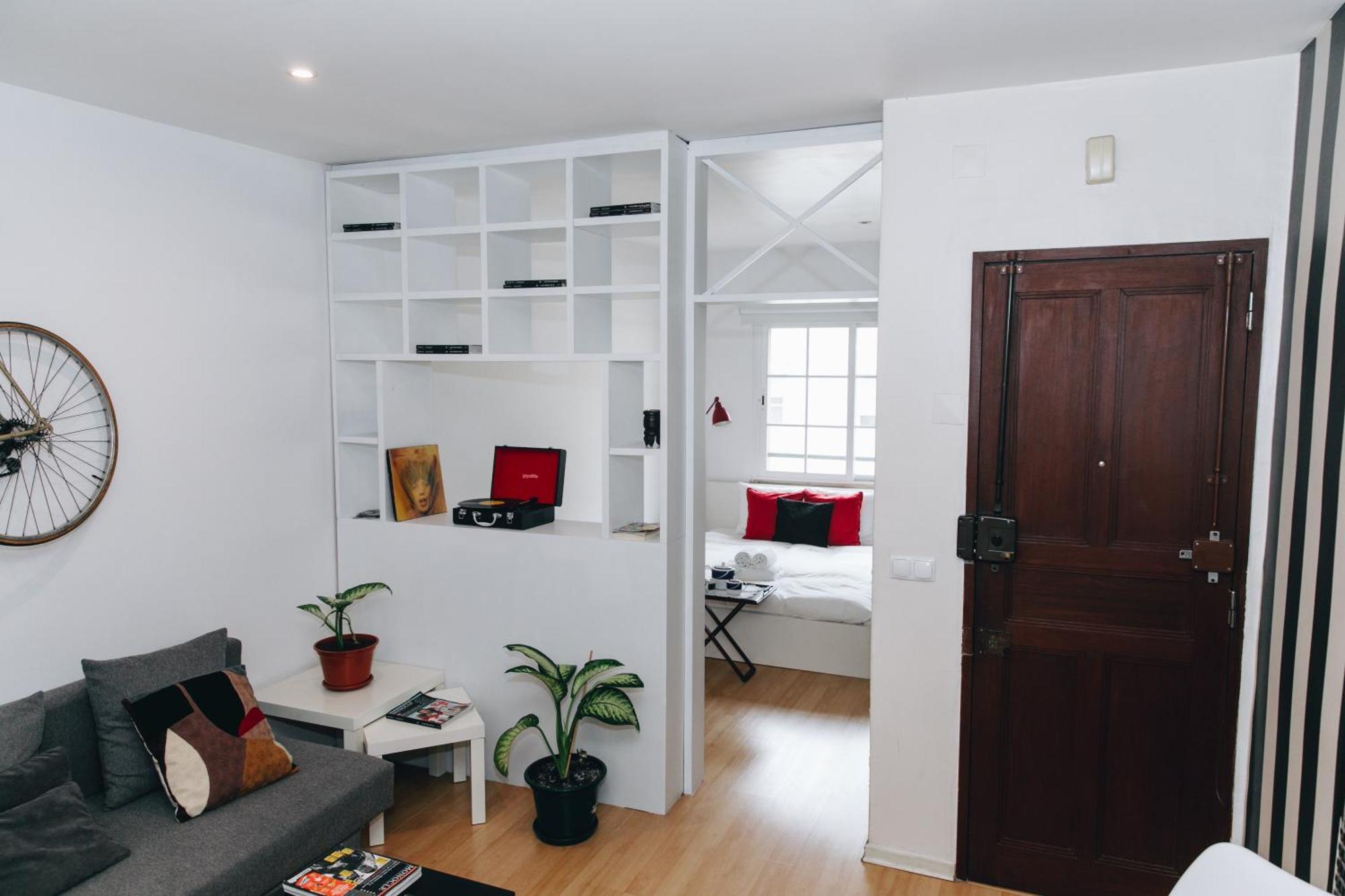 Cosy Near Feira Da Ladra Apartment *